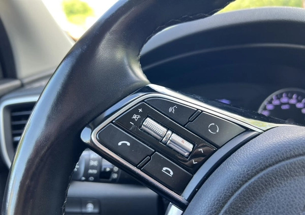 Kia Sportage cena 77990 przebieg: 124000, rok produkcji 2019 z Bełżyce małe 704